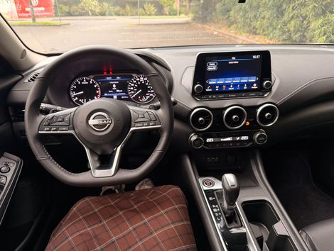 Nissan Sentra Advance 2.0 16V Aut.
