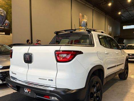 Fiat Toro Freedom Road 1.8 16V Flex Aut.