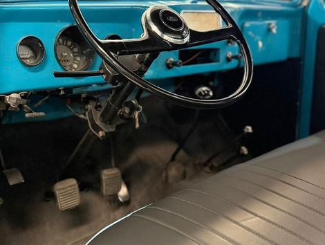 Ford F-75