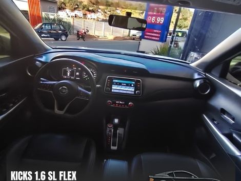 Nissan KICKS SL 1.6 16V FlexStar 5p Aut.