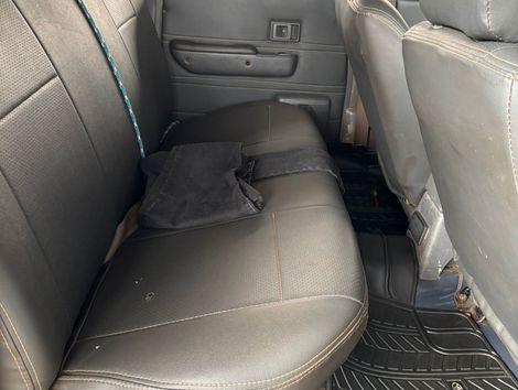 Toyota Hilux CD SRV 4x4 3.0 8V 116cv TB Diesel