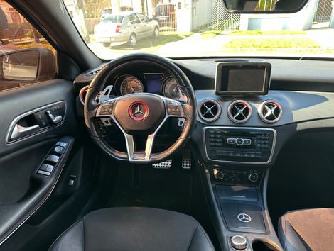 Mercedes CLA-250 Sport 4MATIC 2.0 16V 211cv Aut.
