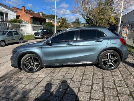 Mercedes CLA-250 Sport 4MATIC 2.0 16V 211cv Aut.