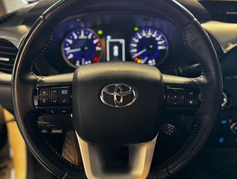 Toyota Hilux CD SRV 4x4 2.7 Flex 16V Aut.