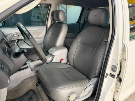 Toyota Hilux CD SRV D4-D 4x4 3.0 TDI Diesel Aut