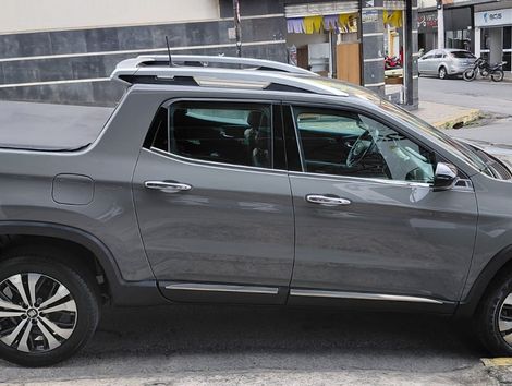 Fiat Toro Volcano 1.3 T270 4x2 Flex Aut.