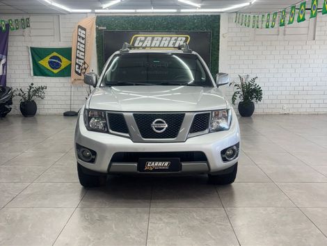 Nissan Frontier SV AT. CD 4x4 2.5 TB Dies. Aut.