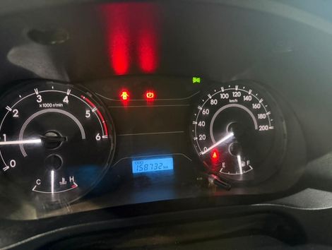 Toyota Hilux CD 4x4 2.8 Diesel Mec.