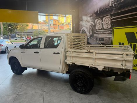 Toyota Hilux CD 4x4 2.8 Diesel Mec.