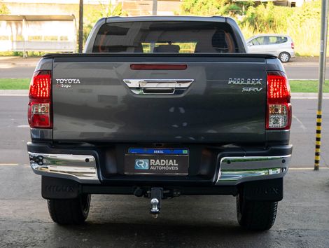 Toyota Hilux CD SRV 4x4 2.8 TDI Diesel Aut.