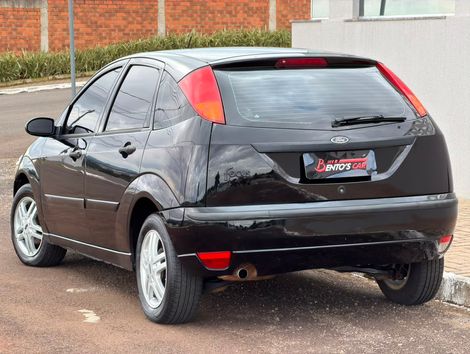 Ford Focus 1.6 S/SE/SE Plus Flex 8V/16V  5p