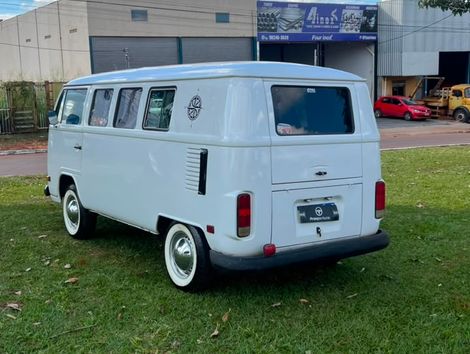 VolksWagen Kombi Standard/ Luxo/ Série Prata