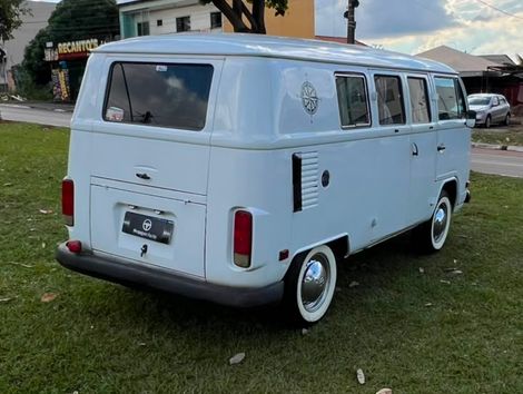 VolksWagen Kombi Standard/ Luxo/ Série Prata