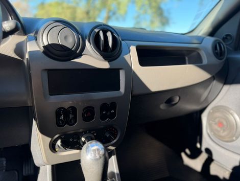 Renault SANDERO Authentique Hi-Flex 1.0 16V 5p