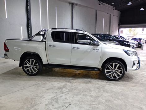 Toyota Hilux CD SRV 4x2 2.7 Flex 16V Aut.