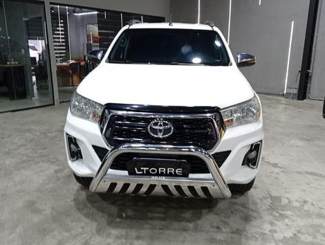 Toyota Hilux CD SRV 4x4 2.7 Flex 16V Aut.