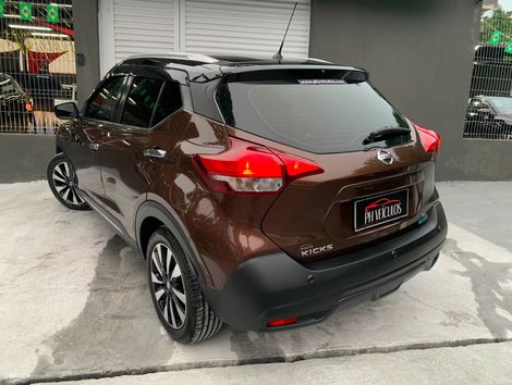 Nissan KICKS SL 1.6 16V FlexStar 5p Aut.