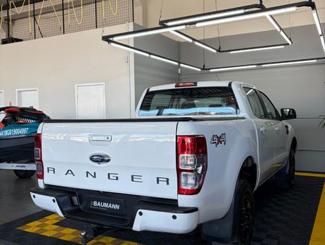 Ford Ranger XLS 2.2 4x4 CD Diesel Mec.