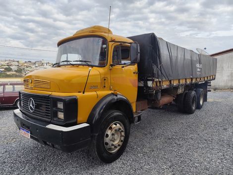  Mercedes-Benz L2013 Trucado 