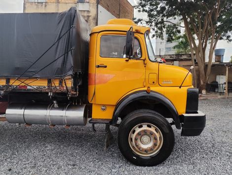  Mercedes-Benz L2013 Trucado 
