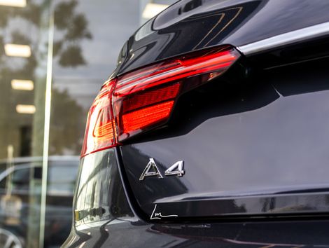 Audi A4 Prestige 2.0 TFSI S-tronic