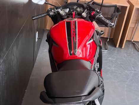 HONDA CBR 650F