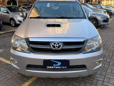 Toyota Hilux SW4 SRV D4-D 4x4 3.0 TDI Dies. Aut