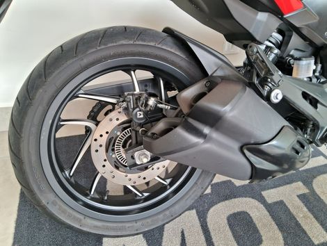 BAJAJ DOMINAR 400 