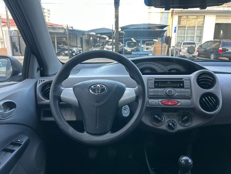 Toyota ETIOS XS  1.3 Flex 16V 5p Mec.