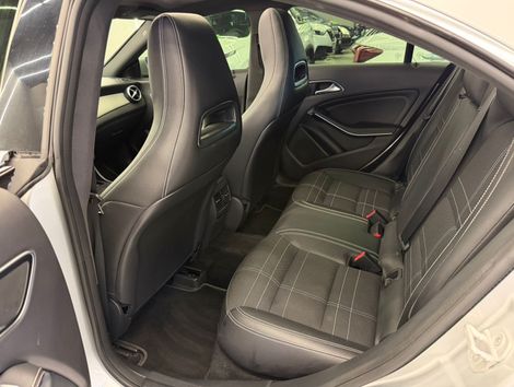 Mercedes C-200 Avantgarde 2.0 TB 16V 184cv Aut.