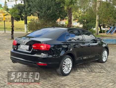 VolksWagen JETTA Highline 2.0 TSI 16V 4p Tiptronic