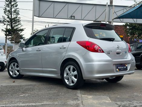 Nissan TIIDA SL 1.8/1.8 Flex 16V Aut.