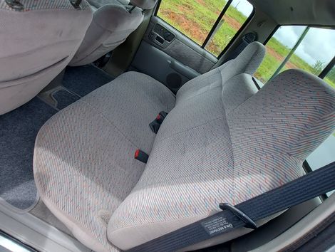 Chevrolet S10 Pick-Up Luxe 4.3 V6 CD