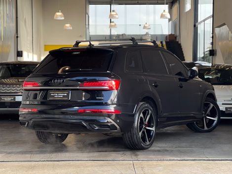 Audi Q7 S-Line 3.0 V6 TFSI Quattro Tiptronic