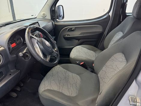 Fiat Doblo ESSENCE 1.8 Flex 16V 5p