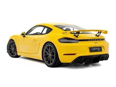 Porsche 718 Cayman GT4 4.0 420cv
