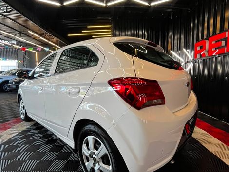 Chevrolet ONIX HATCH LT 1.0 8V FlexPower 5p Mec.