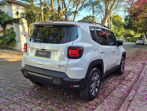 Jeep Renegade Long. T270 1.3 TB 4x2 Flex Aut.