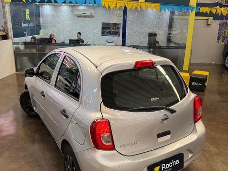 Nissan MARCH S 1.0 12V Flex 5p