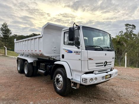 MERCEDES-BENZ 2423 6x4 3-Eixos 2p (diesel)
