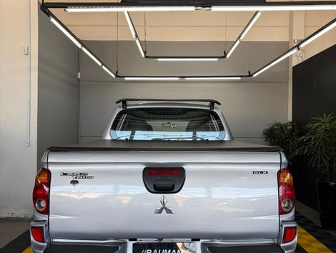 Mitsubishi L200 Triton GL 3.2 CD TB Int. Dies. Mec.