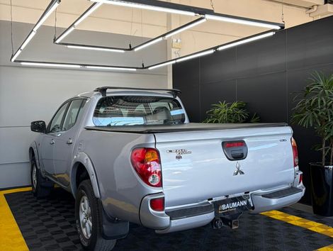 Mitsubishi L200 Triton GL 3.2 CD TB Int. Dies. Mec.