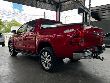 Toyota Hilux CD SRX 4x4 2.8 TDI 16V Diesel Aut.