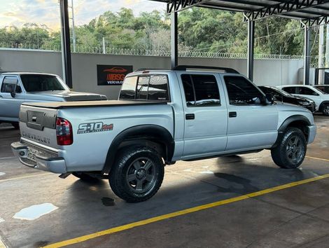 Chevrolet S10 P-Up Tornado 2.8 TDI 4x2/4x4 CD Dies