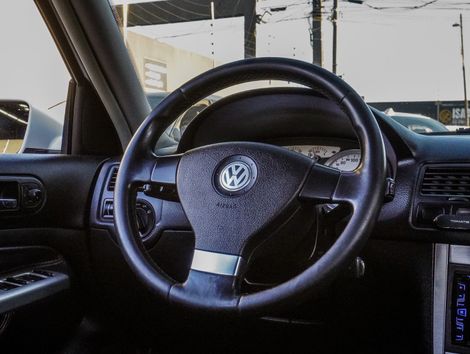 VolksWagen Golf Sportline 1.6 Mi Total Flex 8V 4p