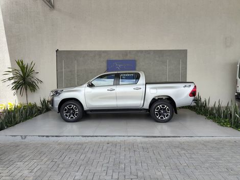 Toyota Hilux CD SRX 4x4 2.8 TDI 16V Diesel Aut.