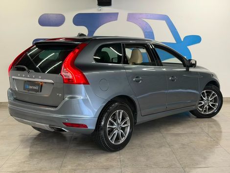 Volvo XC 60 T-5 KINETIC 2.0 245cv FWD 5p