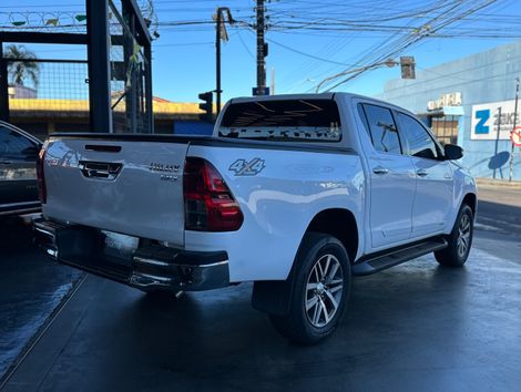 Toyota Hilux CD SRX 4x4 2.8 TDI 16V Diesel Aut.