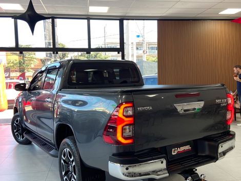 Toyota Hilux CD SRV 4x4 2.8 TDI Diesel Aut.