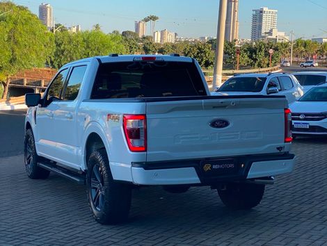 Ford F-150 Lariat 4x4 5.0 V8